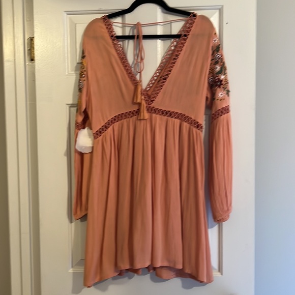 Altar’d State size small  Bohemian dress-New with tags on it - Picture 4 of 4